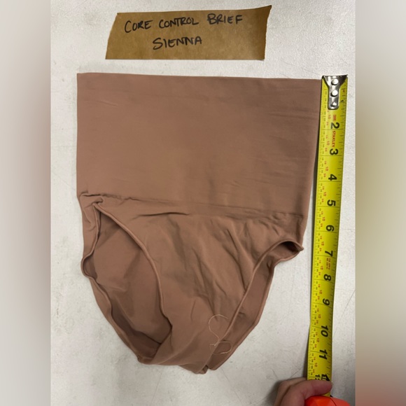 SKIMS - CORE CONTROL BRIEF - Picture 6 of 9